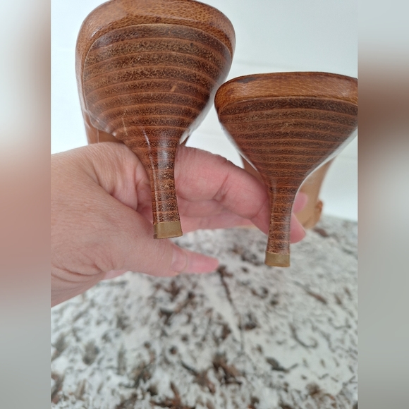 PRADA Brown 40/9.5 Leather Tiger Eye Stone Slide Sandals Kitten Heel Stitching - Picture 5 of 10